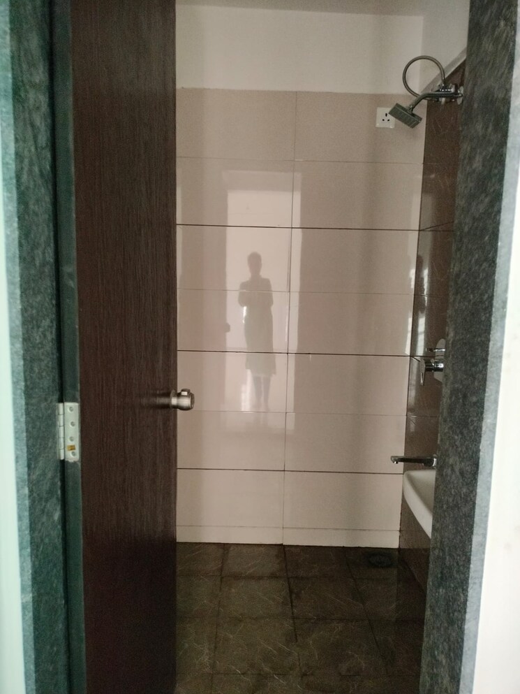 Bathroom, baner 1 Bedroom 650 Sq.Ft. Apartment In Baner Pune 9790346