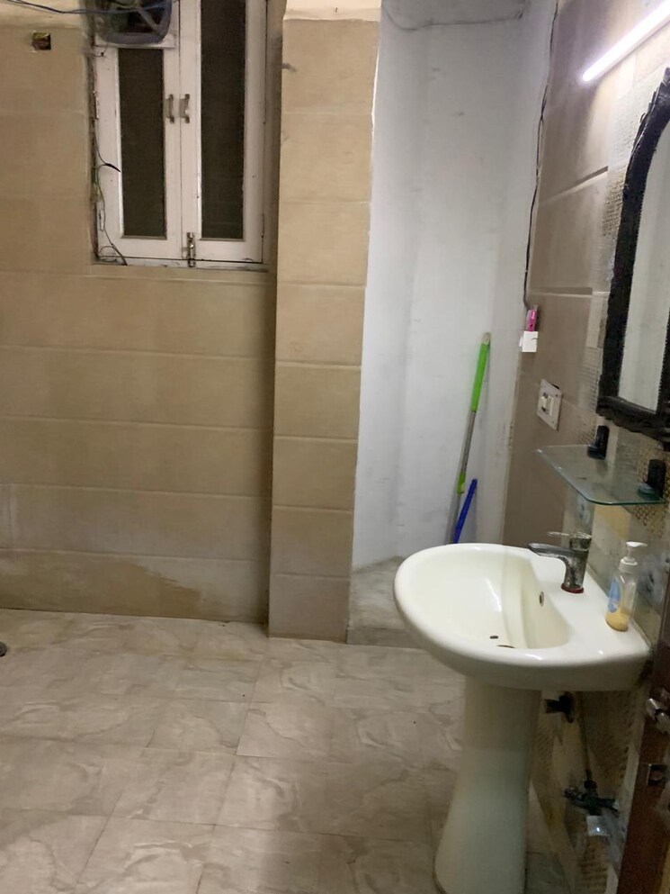 Bathroom, rwa-apartments-sector-50 2 Bedroom 1500 Sq.Ft. Independent House In Sector 50 Noida 9790396