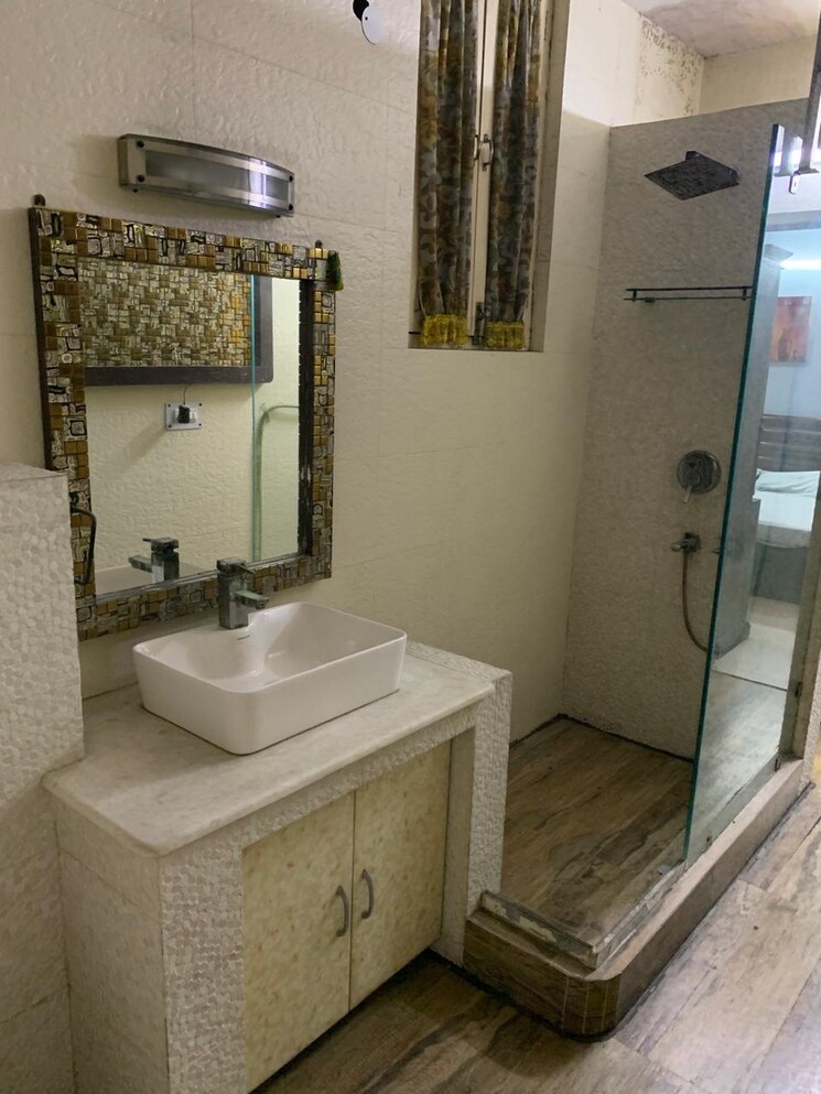 Bathroom, rwa-apartments-sector-50 2 Bedroom 1500 Sq.Ft. Independent House In Sector 50 Noida 9790396