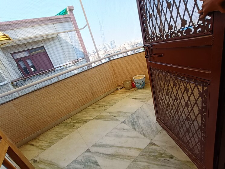 Balcony, sector 5 dwarka 3 Bedroom 1500 Sq.Ft. Apartment In Sector 5 Dwarka Delhi 9790921
