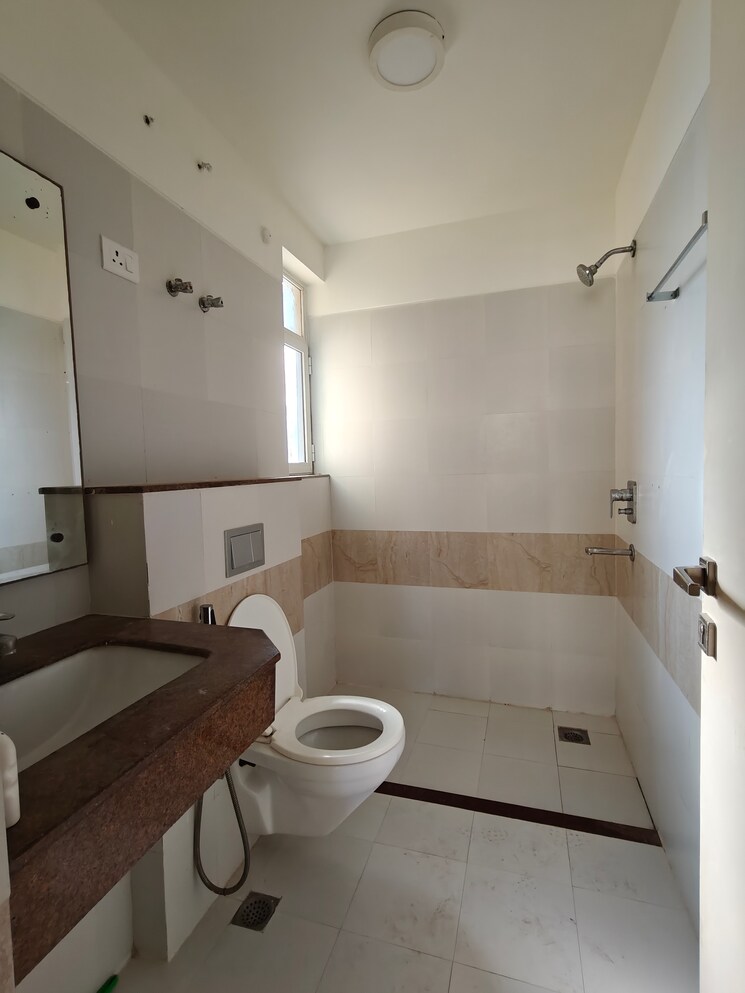 Bathroom, m3m-marina 2 Bedroom 1330 Sq.Ft. Apartment In Sector 68 Gurgaon 9791106