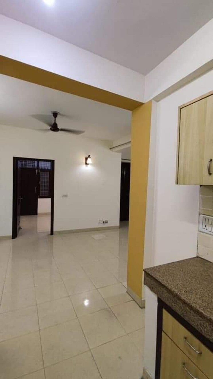 Room, tulip-white 3 Bedroom 1326 Sq.Ft. Apartment In Sector 69 Gurgaon 9791383