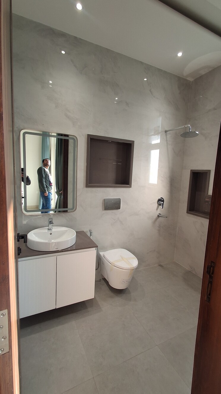 undefined, sector 82 3 Bedroom 1900 Sq.Ft. Apartment In Sector 82 Faridabad 9791477