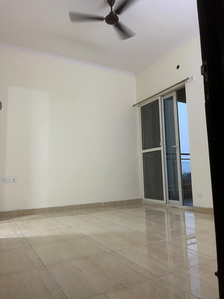 Room, gaur-sportswood 3 Bedroom 1850 Sq.Ft. Apartment In Sector 79 Noida 9791374