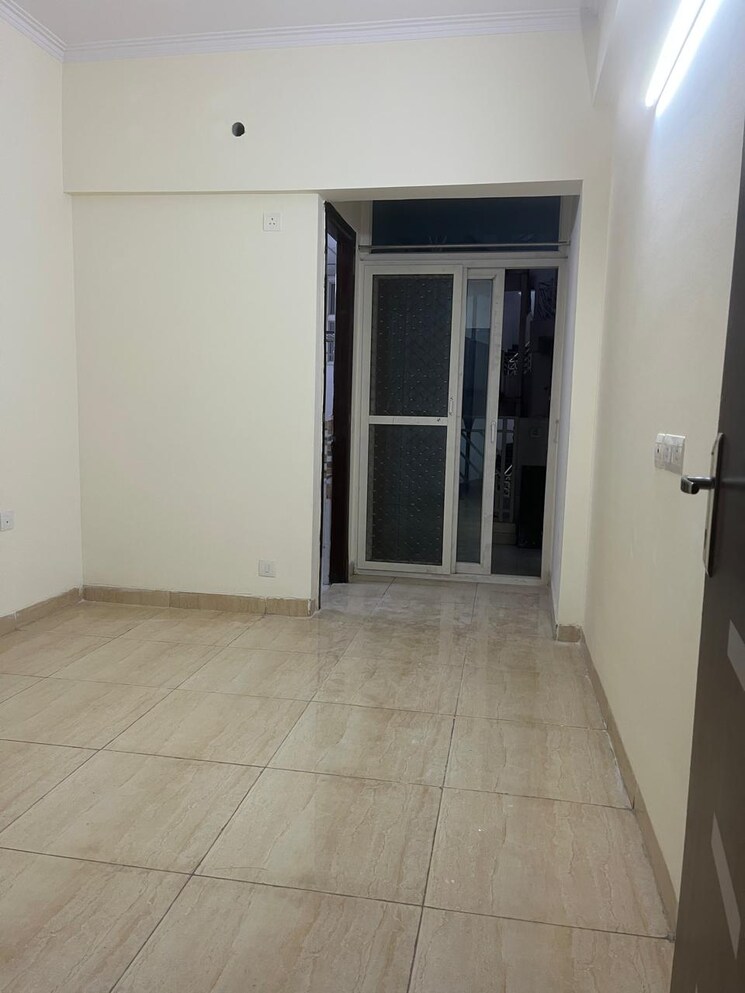 Room, gaur-sportswood 3 Bedroom 1850 Sq.Ft. Apartment In Sector 79 Noida 9791374