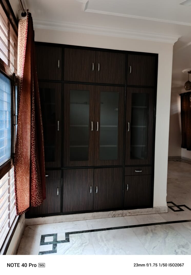 undefined, sector 22 dwarka 3 Bedroom 2000 Sq.Ft. Apartment In Sector 22 Dwarka Delhi 9791557