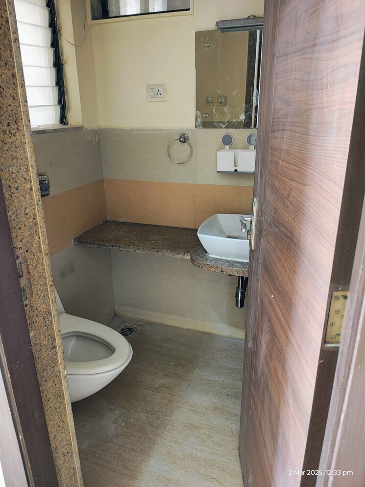 Bathroom, satellite-royale 2 Bedroom 1000 Sq.Ft. Apartment In Goregaon East Mumbai 9791467