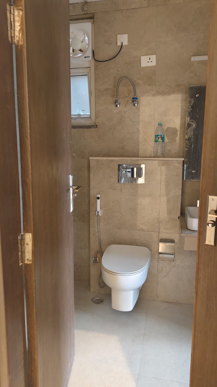 Bathroom, bptp-astaire-gardens 2.5 Bedroom 1192 Sq.Ft. Builder Floor In Sector 70a Gurgaon 9791856