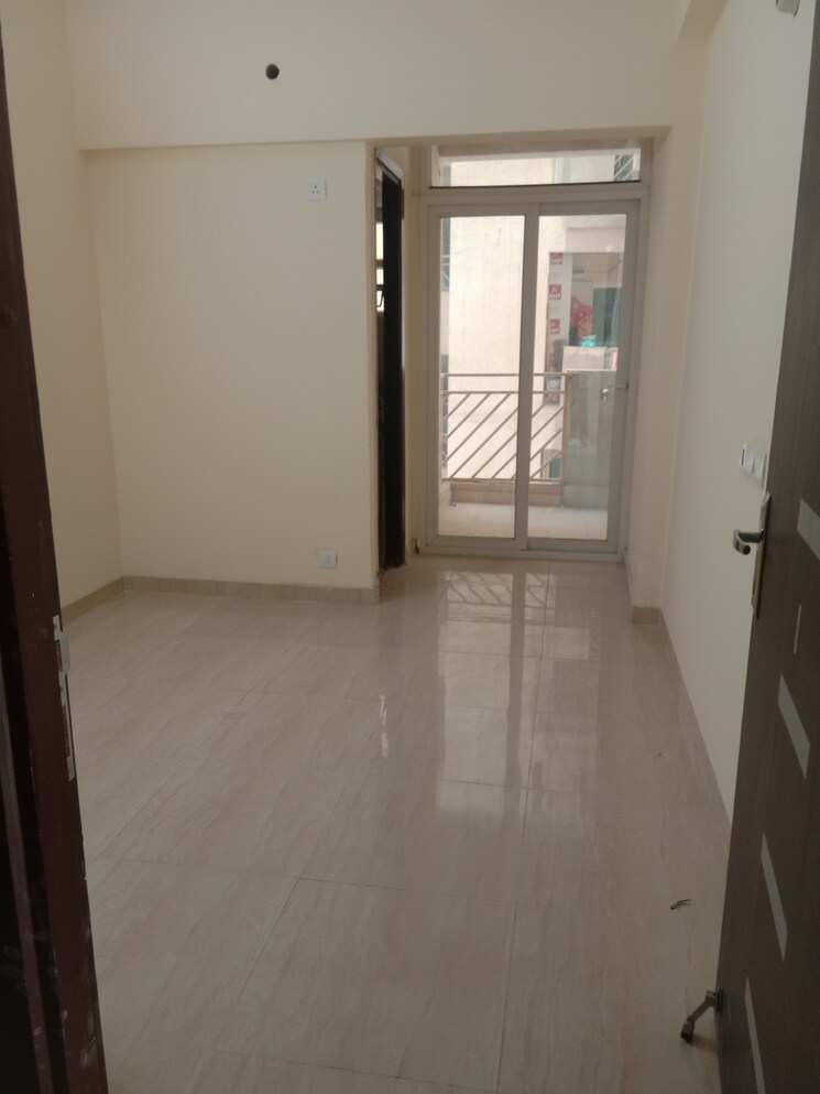 Room, gaur-sportswood 3 Bedroom 1700 Sq.Ft. Apartment In Sector 79 Noida 9792132