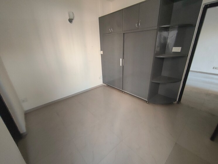 Room, logix-blossom-county 2 Bedroom 1040 Sq.Ft. Apartment In Sector 137 Noida 9792109
