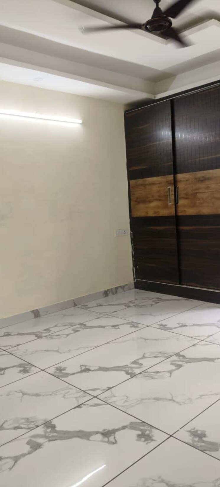 Room, surendra-avenue-69 3 Bedroom 1650 Sq.Ft. Builder Floor In Sector 69 Gurgaon 9792147
