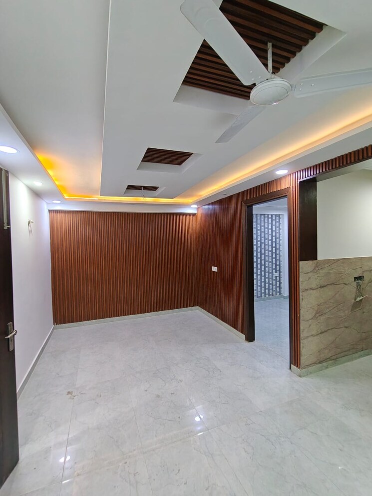 Room, chattarpur 3 Bedroom 125 Sq.Yd. Builder Floor In Chattarpur Delhi 9792227
