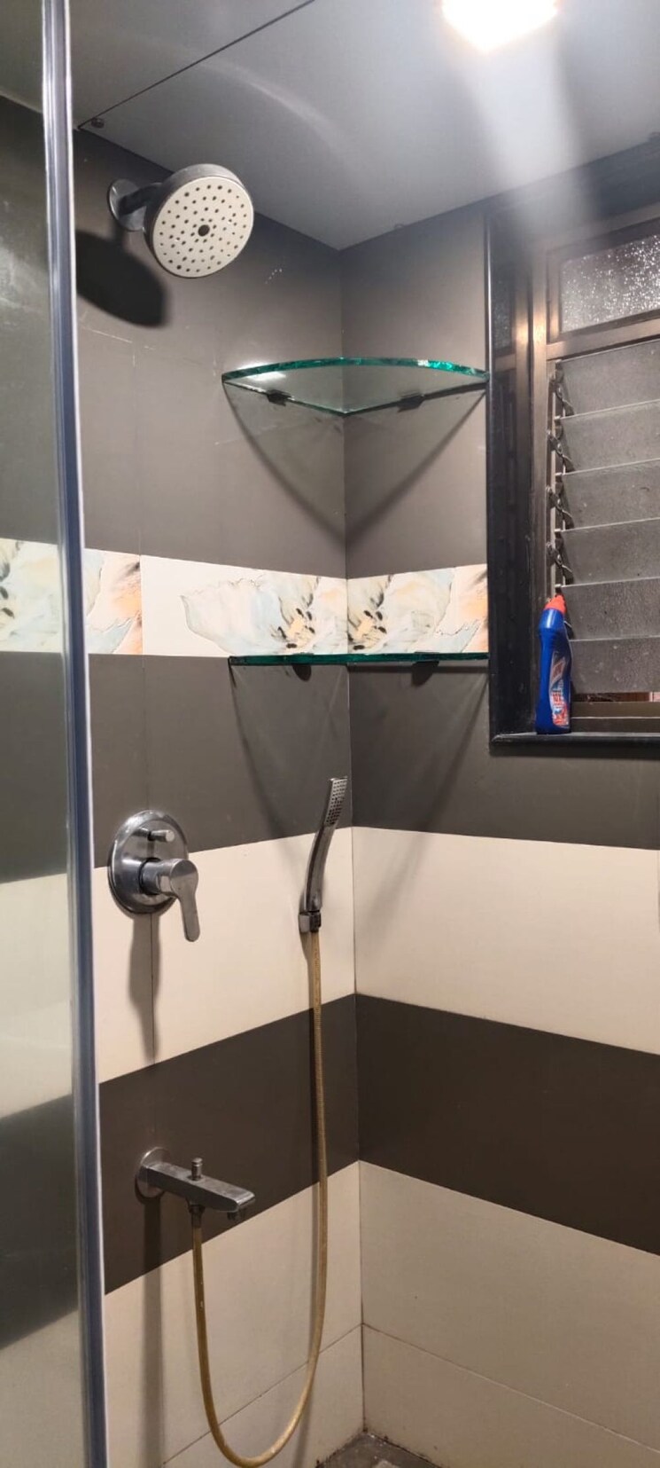 Bathroom, sunrise-apartment-andheri 3 Bedroom 1100 Sq.Ft. Apartment In Andheri West Mumbai 9792270