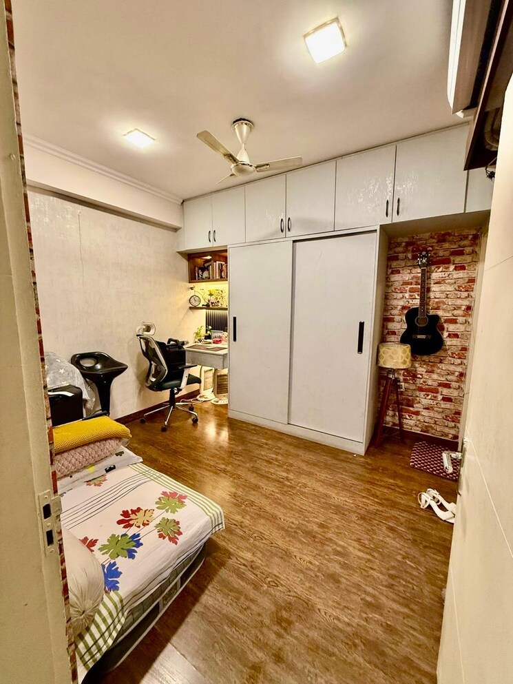 Master Bedroom, tulip-violet 4 Bedroom 2010 Sq.Ft. Apartment In Sector 69 Gurgaon 9792534