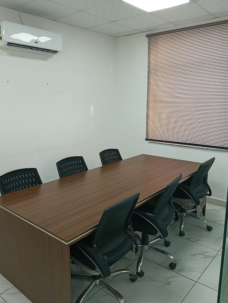 Team Area, sector 63 Commercial Office Space 1200 Sq.Ft. In Sector 63 Noida 9792740
