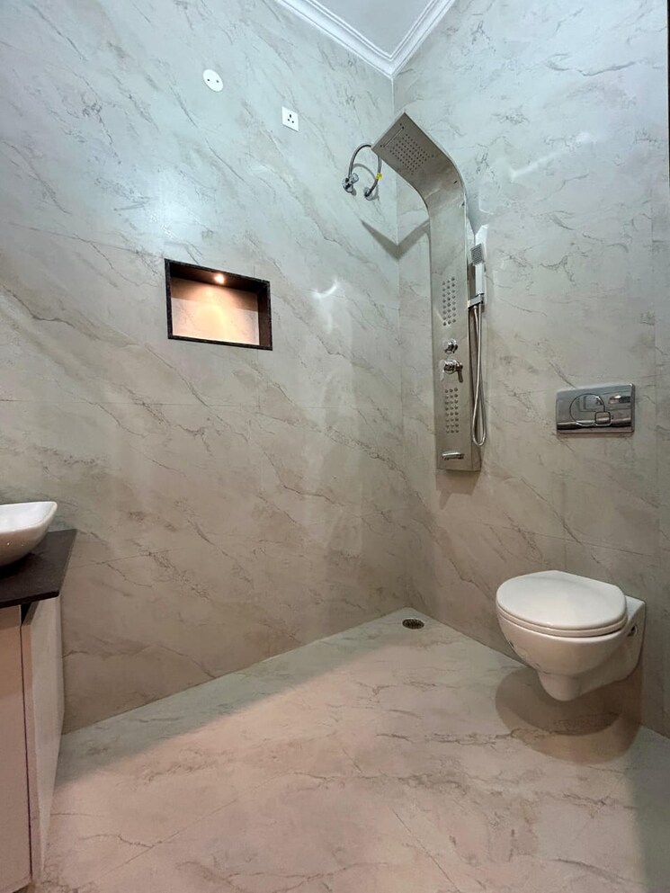 Bathroom, central kharar 3 Bedroom 1250 Sq.Ft. Apartment In Central Kharar Chandigarh 9792898