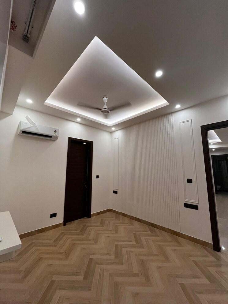 Kitchen, raj-one-good-earth 3 Bedroom 1620 Sq.Ft. Apartment In Sector 71 Gurgaon 9792961