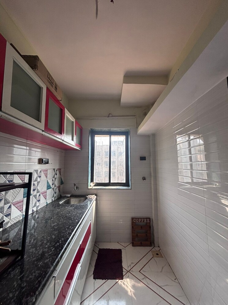  Parking, sameer-apartments 2 Bedroom 725 Sq.Ft. Apartment In Andheri West Mumbai 9792960