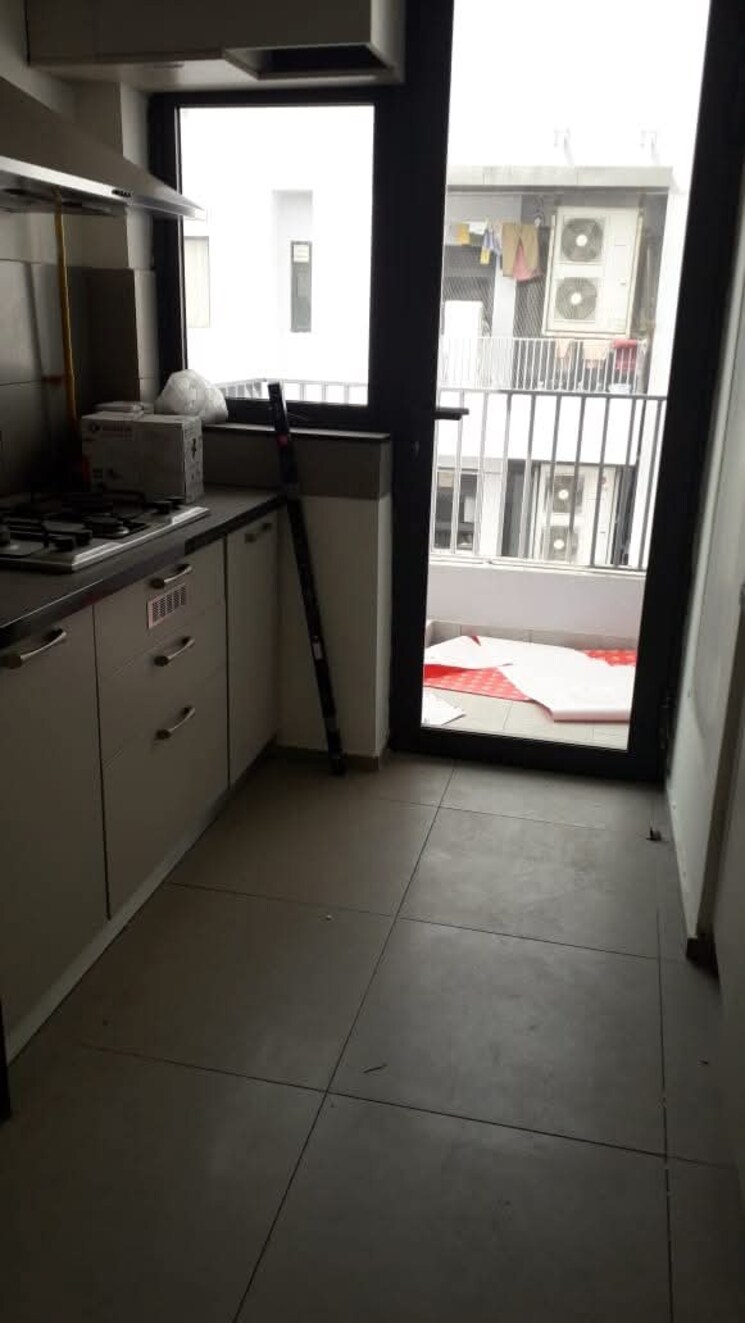 Kitchen, krisumi-waterfall-residences 3 Bedroom 1967 Sq.Ft. Apartment In Sector 36a Gurgaon 9793042