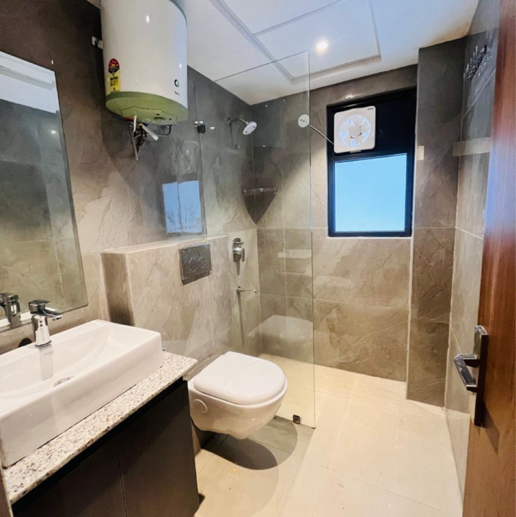 Bathroom, suncity-vatsal-valley 2 Bedroom 560 Sq.Ft. Apartment In Gwal Pahari Gurgaon 9793103