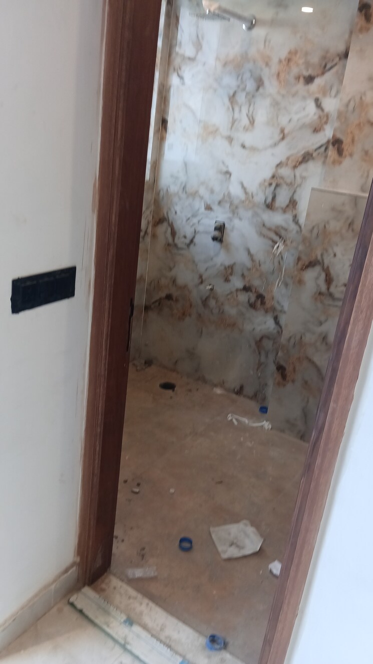 Bathroom, chattarpur 2 Bedroom 700 Sq.Ft. Builder Floor In Chattarpur Delhi 9793155