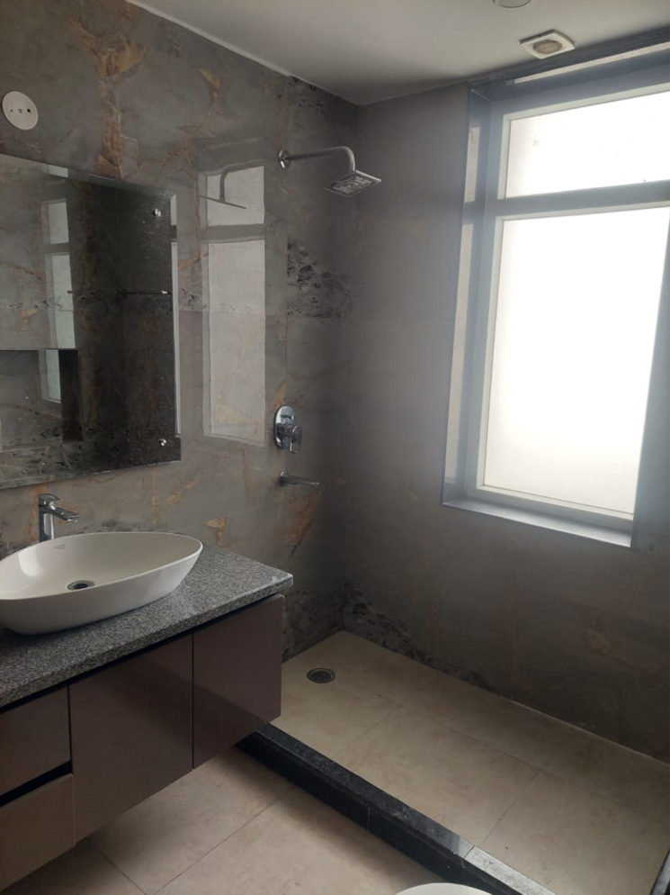 Bathroom, sector 57 3 Bedroom 270 Sq.Yd. Apartment In Sector 57 Gurgaon 9793428