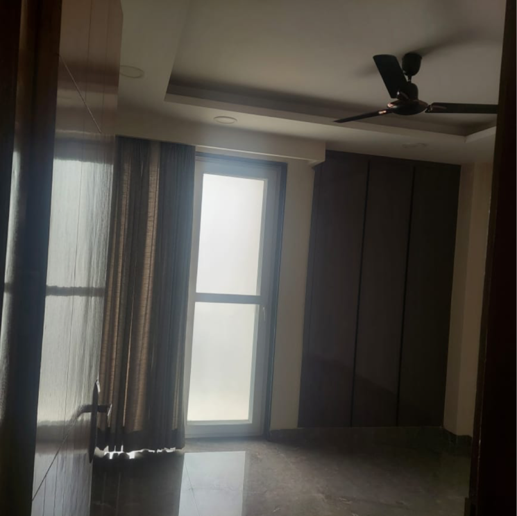 Room, sector 57 3 Bedroom 270 Sq.Yd. Apartment In Sector 57 Gurgaon 9793428