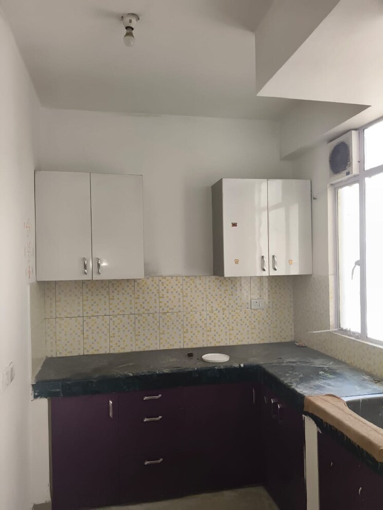 Kitchen, zara-aavaas 2 Bedroom 800 Sq.Ft. Apartment In Sector 104 Gurgaon 9793490