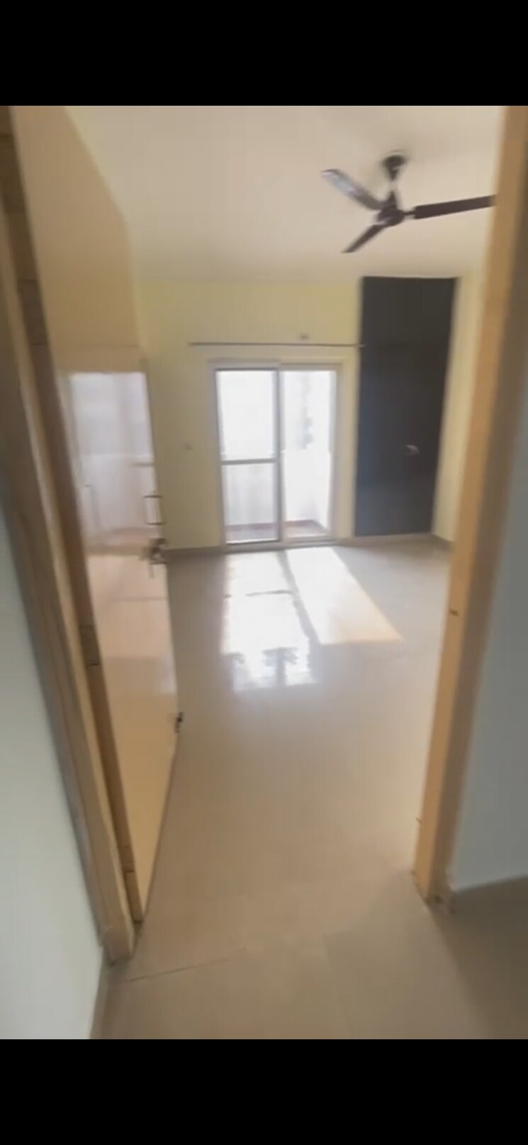 Room, upavp-ganga-yamuna-and-hindon-enclave 2 Bedroom 1050 Sq.Ft. Apartment In Pratap Vihar Ghaziabad 9793594