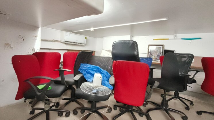 Team Area, orbit-industrial-estate Commercial Office Space 400 Sq.Ft. In Malad West Mumbai 9793801