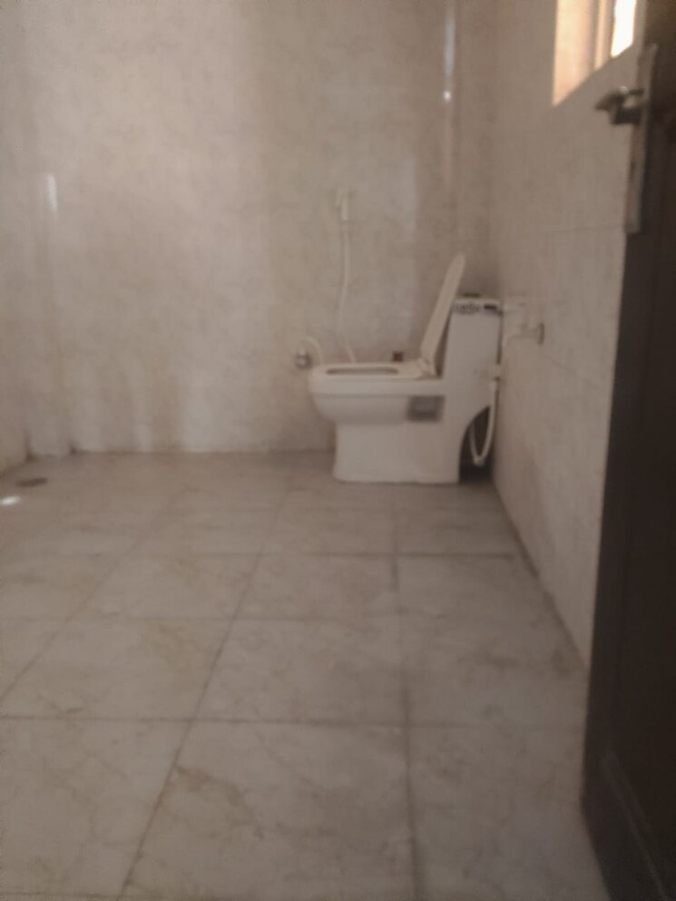 Bathroom, sector 108 3 Bedroom 200 Sq.Mt. Independent House In Sector 108 Noida 9793923