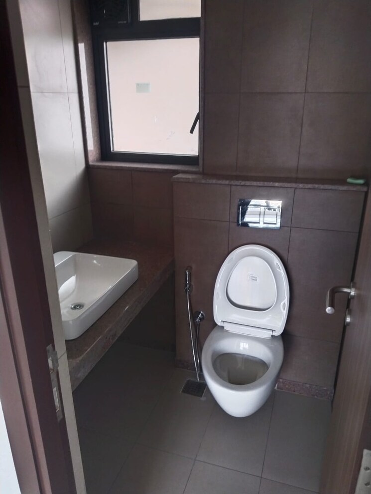 Bathroom, godrej-urban-park 2 Bedroom 670 Sq.Ft. Apartment In Chandivali Mumbai 9793901