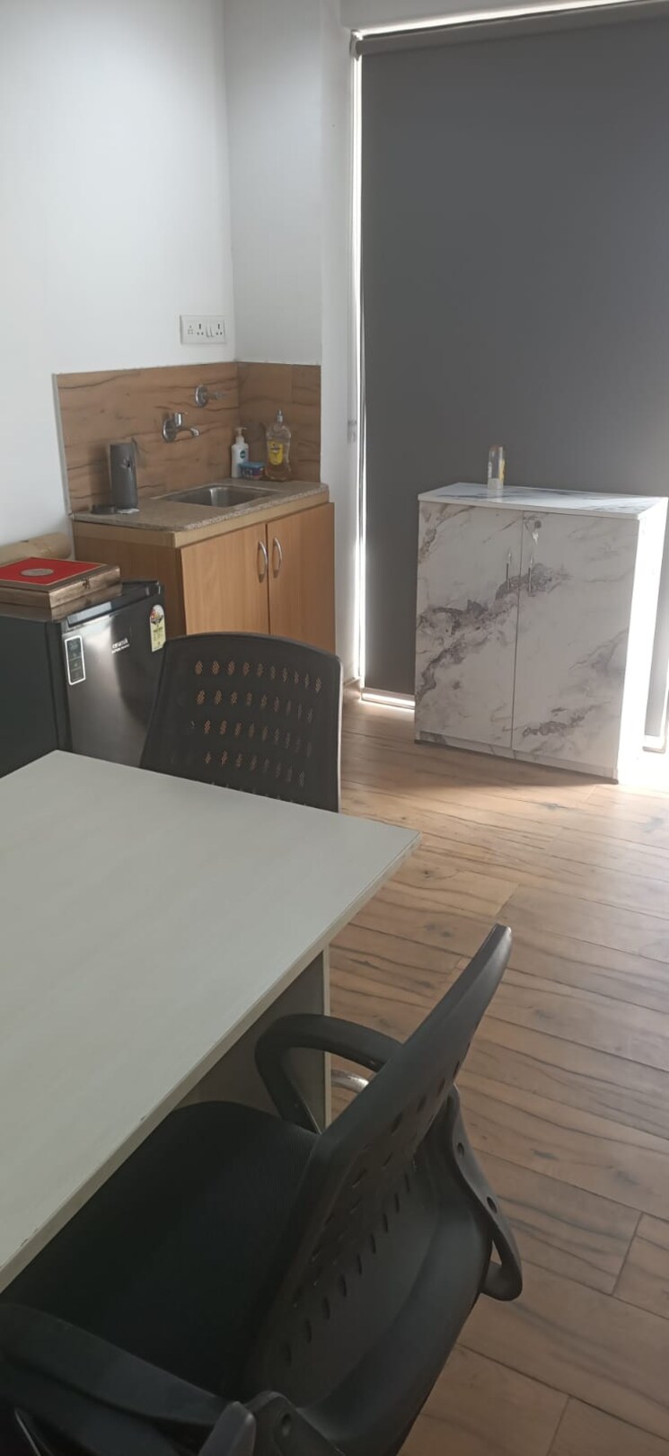 Living Room, trehan-iris-techpark Commercial Office Space 1000 Sq.Ft. In Sector 48 Gurgaon 9793978