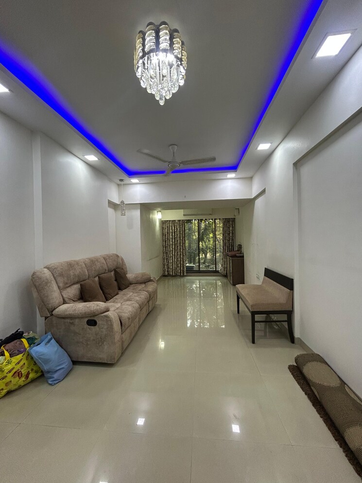 Living Room, juhu-natraj-chs 2 Bedroom 725 Sq.Ft. Apartment In Vile Parle West Mumbai 9794007
