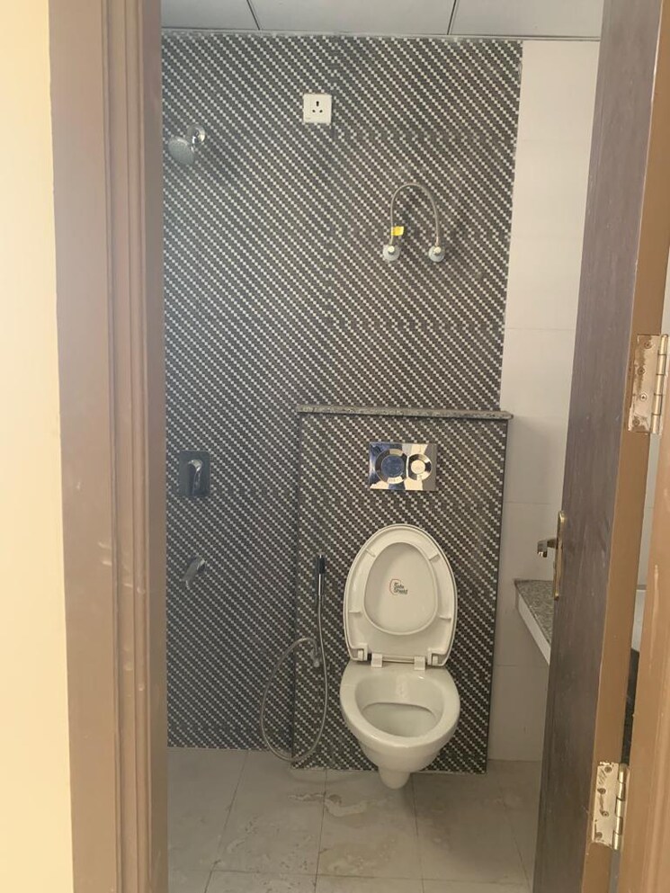 Bathroom, affinity-greens 3 Bedroom 1575 Sq.Ft. Apartment In International Airport Road Zirakpur 9794083