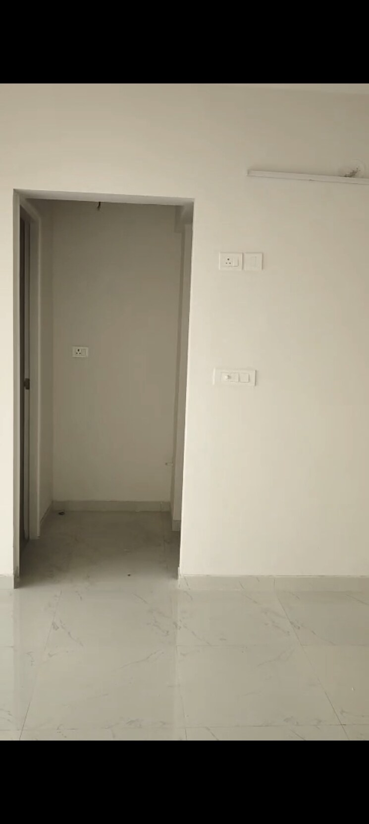 Room, runwal-gardens 1 Bedroom 400 Sq.Ft. Apartment In Dombivli East Thane 9794094