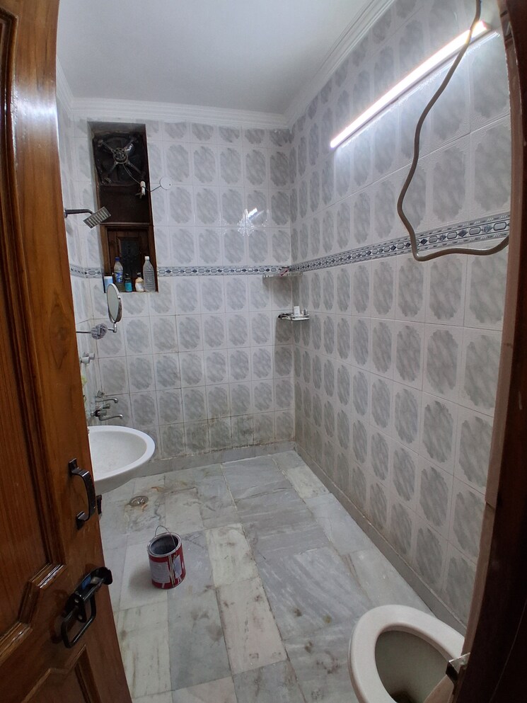 undefined, rajouri garden 3.5 Bedroom 1800 Sq.Ft. Builder Floor In Rajouri Garden Delhi 9794107