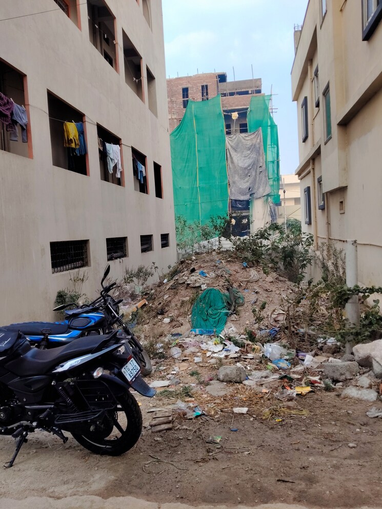  Parking, suraram 4 Bedroom 100 Sq.Yd. Independent House In Suraram Hyderabad 9794121