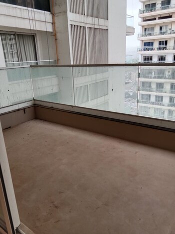 Oberoi Realty Esquire