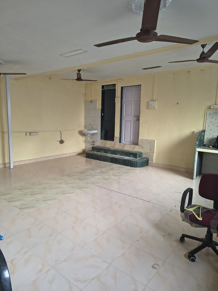 undefined, tilak nagar Commercial Office Space 800 Sq.Ft. In Tilak Nagar Mumbai 9794172