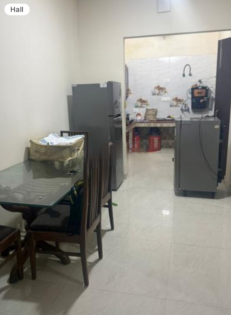 Room, hazratganj 2 Bedroom 1680 Sq.Ft. Apartment In Hazratganj Lucknow 9794193