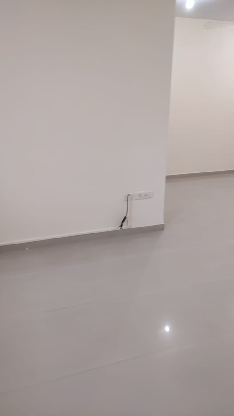 Room, kurla east 2 Bedroom 600 Sq.Ft. Apartment In Kurla East Mumbai 9794200