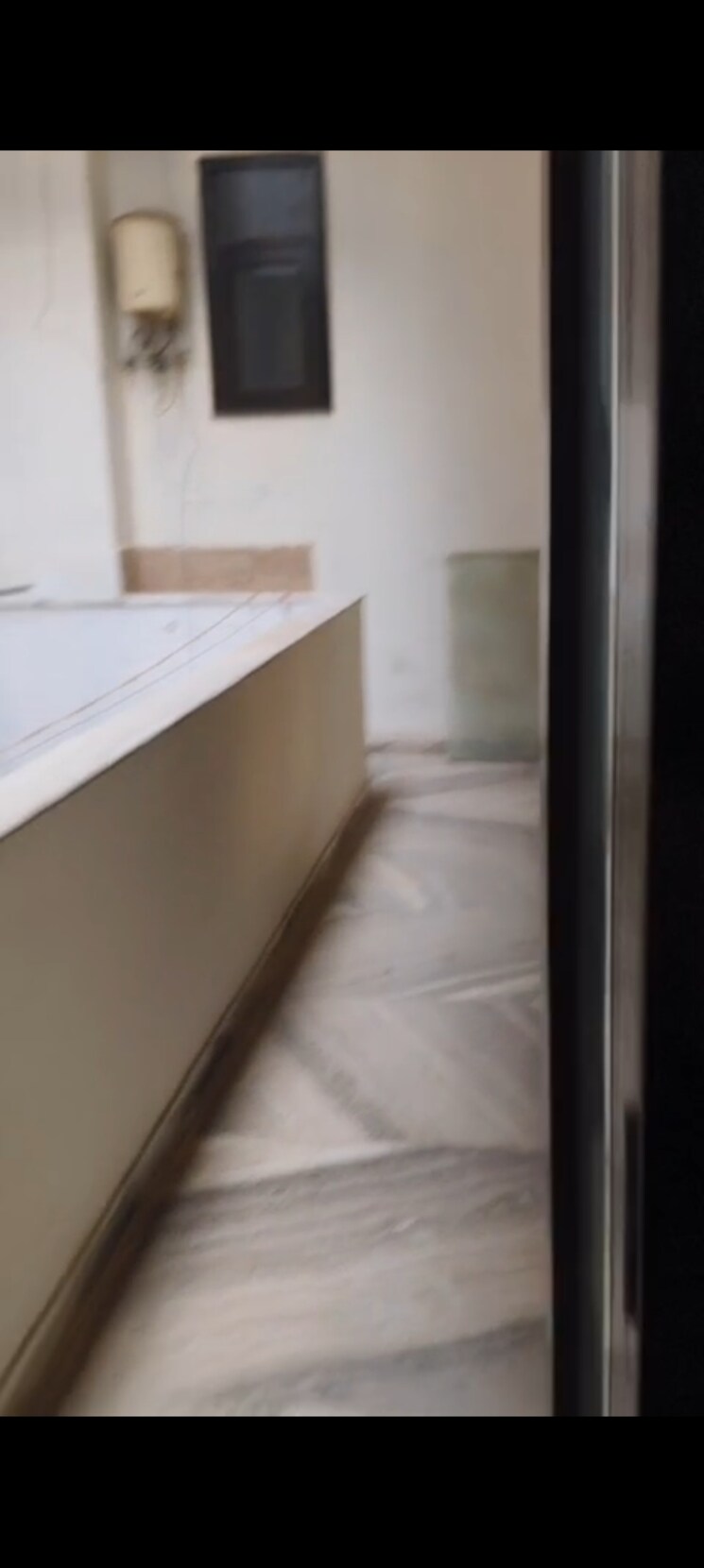 Room, rwa-apartments 3 Bedroom 300 Sq.Mt. Independent House In Sector 31 Noida 9794260