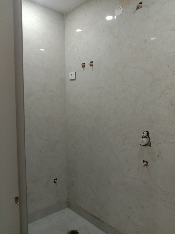 Room, dwarka mor 3 Bedroom 810 Sq.Ft. Builder Floor In Dwarka Mor Delhi 9794272