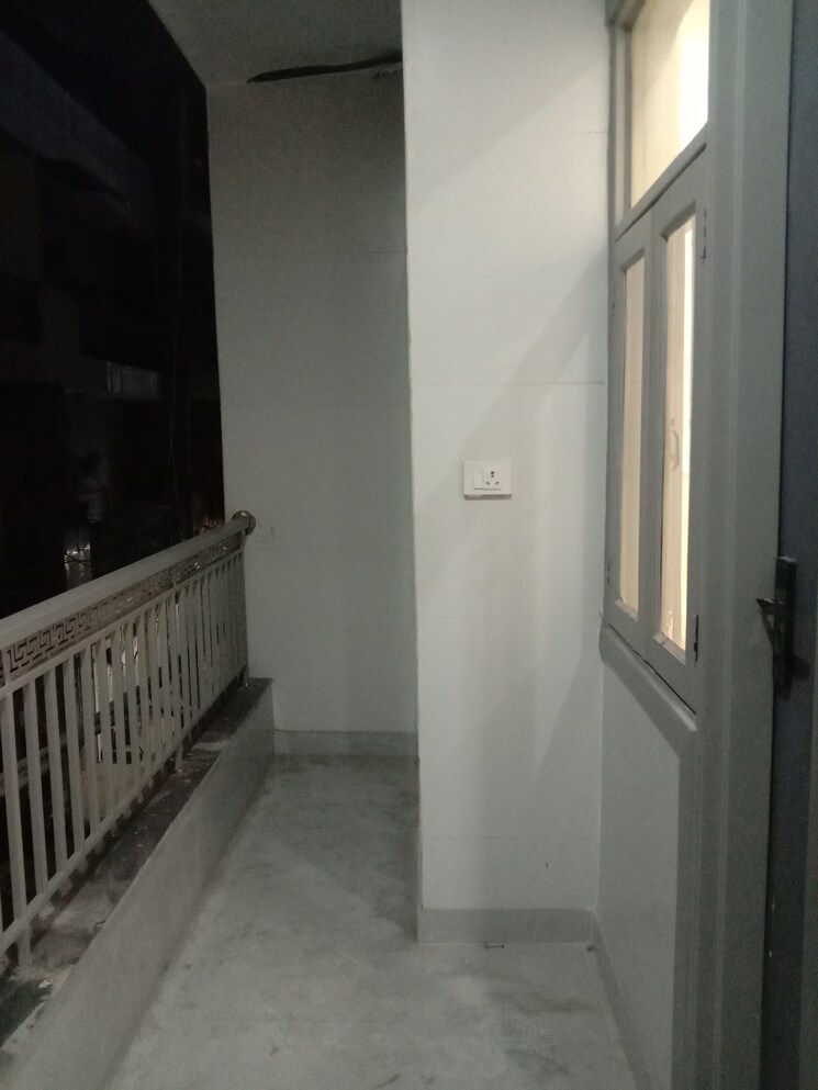 undefined, dwarka mor 3 Bedroom 810 Sq.Ft. Builder Floor In Dwarka Mor Delhi 9794272