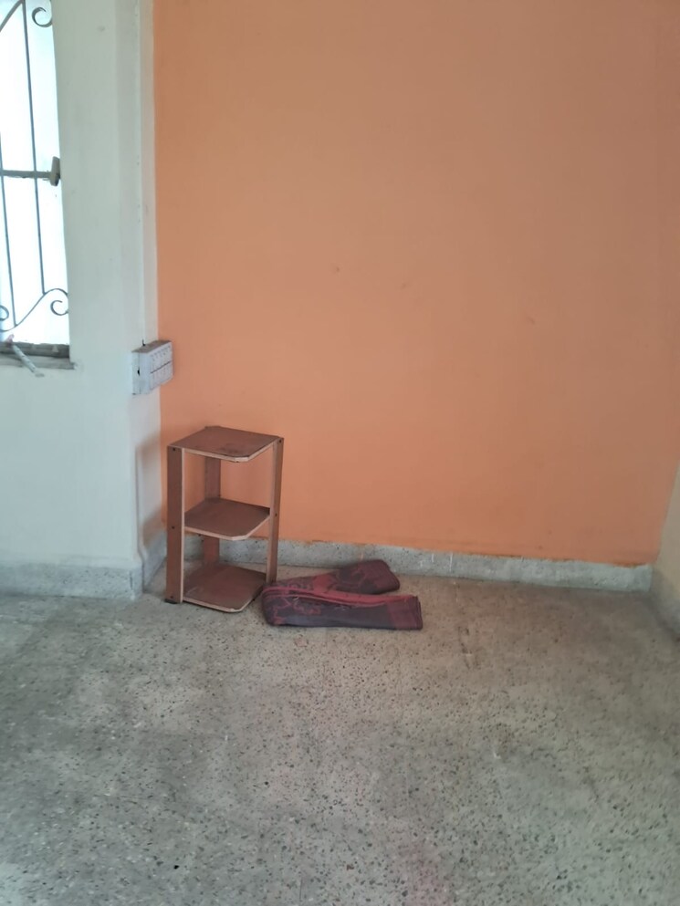 Living Room, shriram-nagar-chs 1 Bedroom 500 Sq.Ft. Apartment In Aundh Pune 9794287