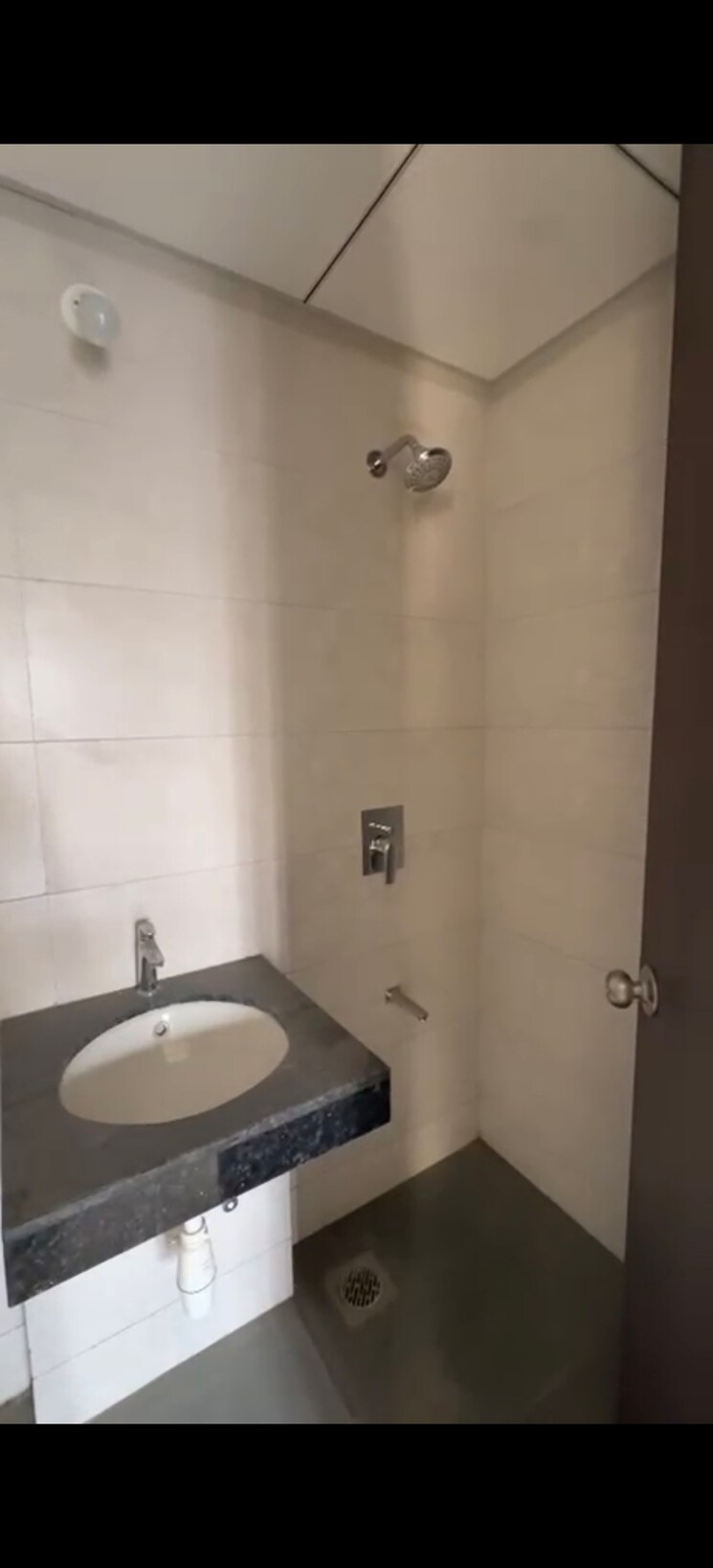 Bathroom, kalpataru-paramount 4 Bedroom 1064 Sq.Ft. Apartment In Kapur Bawdi Thane 9794374
