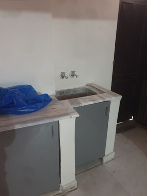 1 BHK Independent House For Rent in Sector 16 A