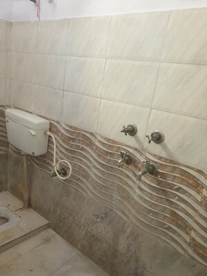 Bathroom in 1 BHK Independent House at Sector 16 A – for Rent