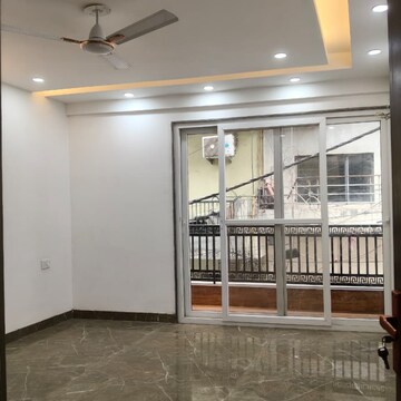 Room in 4 BHK Builder Floor at Panchsheel Vihar – for Rent